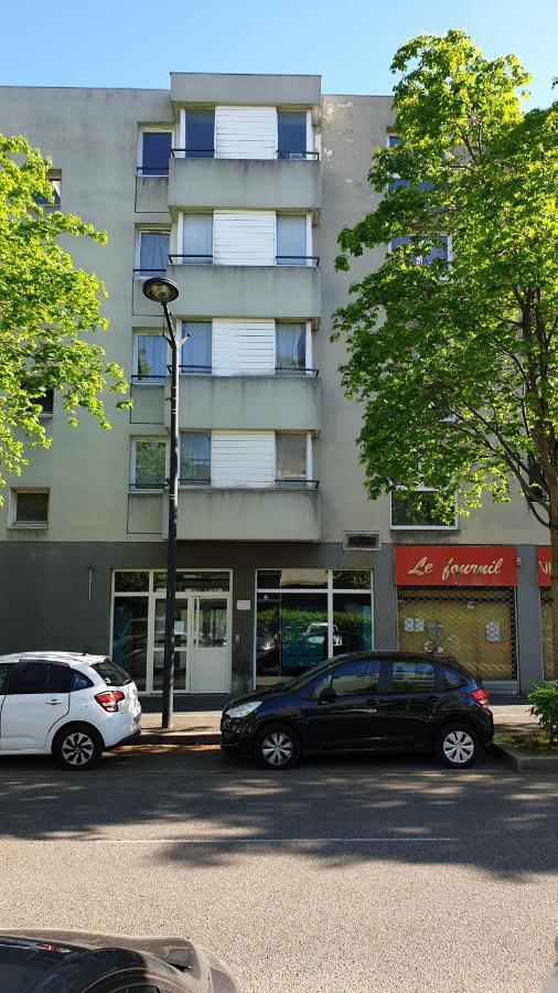 Studio Individuel - Le Musset & Parking Gratuit Devant L'Immeuble Apartment Grenoble Ngoại thất bức ảnh